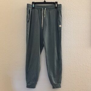 Vuori women’s joggers